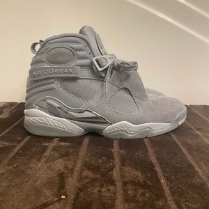 Air Jordan 8 Cool Grey.